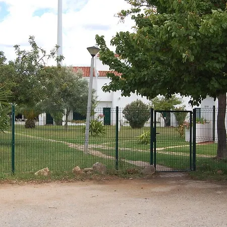 Lovelystay - Green Oasis Villa Vilamoura Room photo